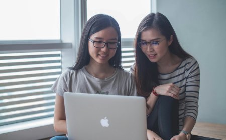 Free vs. Paid Pay Stubs Creator: What’s the Right Choice?