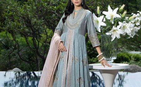 Why Pakistani Frocks Are a Must-Have in Every Woman’s Closet