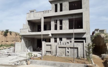 The Ultimate Guide to Grey Structure Construction in Lahore – Foundations for the Future