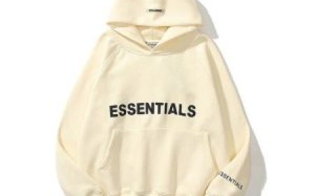 Essentials Hoodie — Minimalist Design, Maximum Comfort and Style