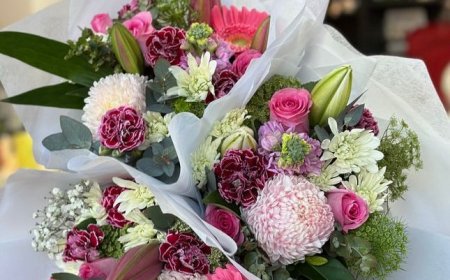 Stunning Flower Arrangements Delivered Daily in Coburg North