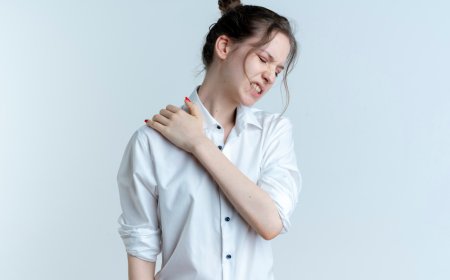 What Is Fibromyalgia? A Complete Guide to Symptoms, Causes, and Treatment